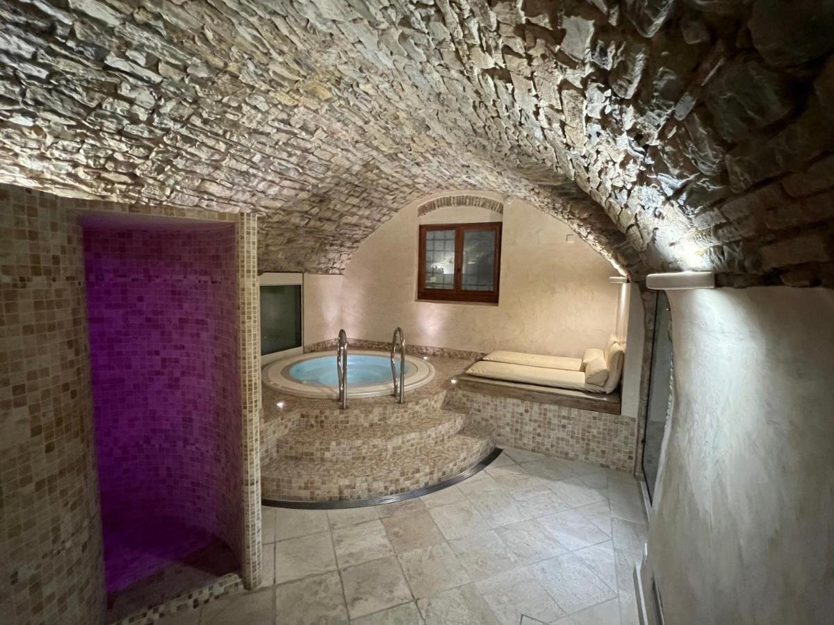Hotel Palazzo Squarcialupi Кастелина ин Шианти Экстерьер фото