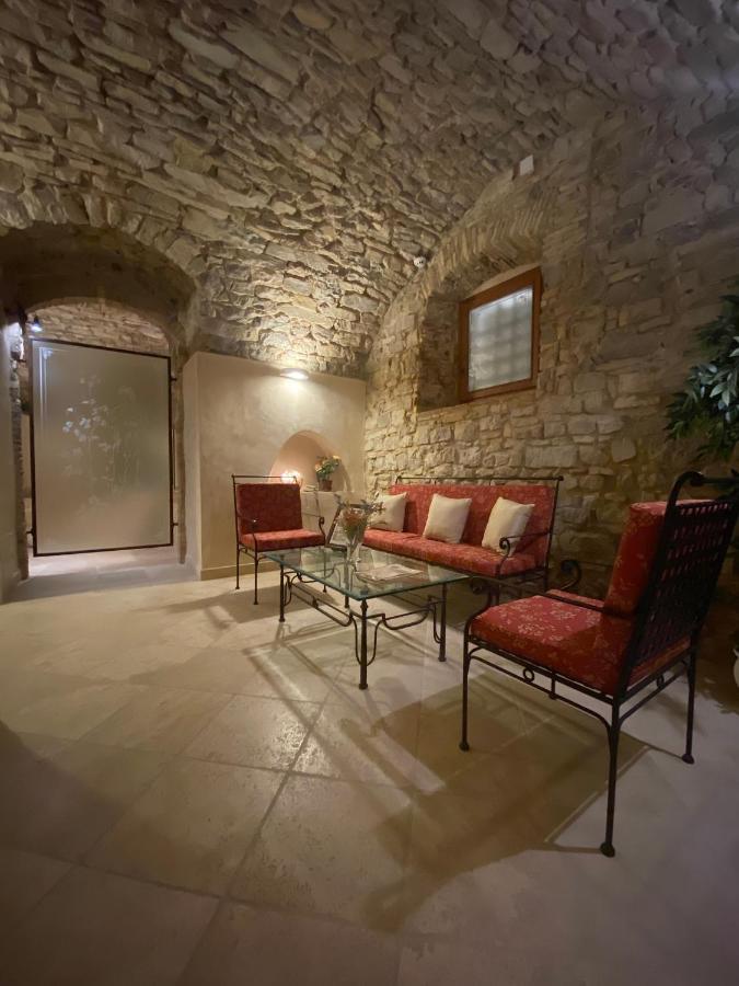 Hotel Palazzo Squarcialupi Кастелина ин Шианти Экстерьер фото